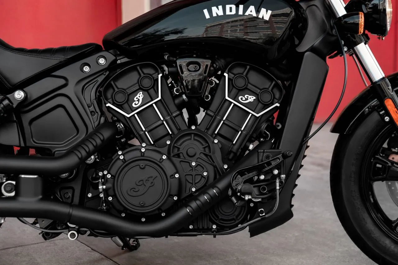 Indian Scout Bobber Sixer
