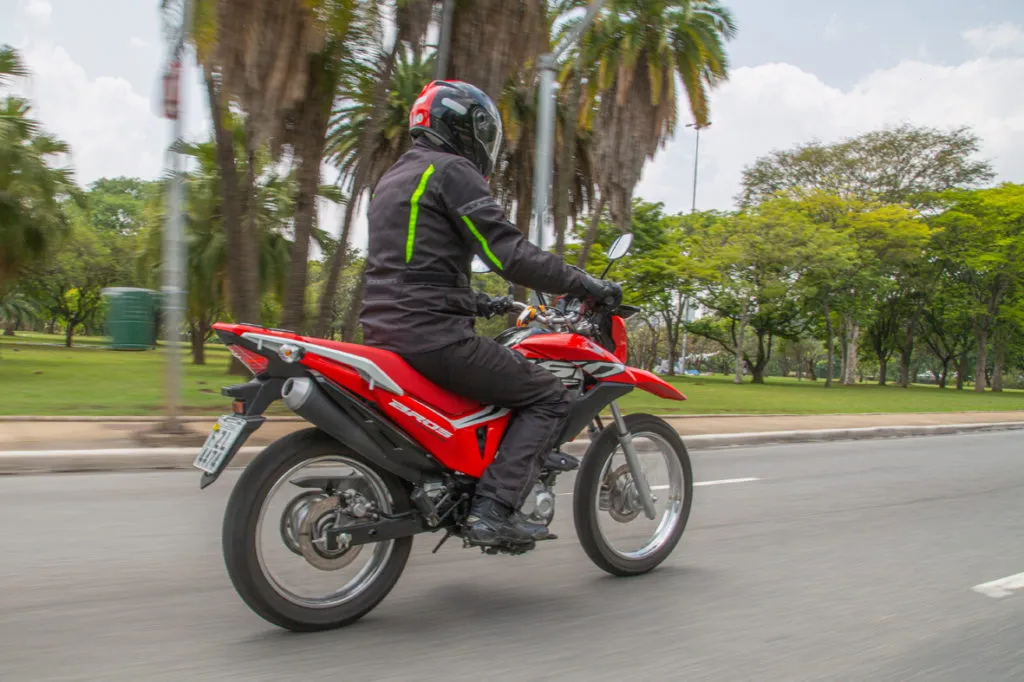 Honda Bros e Yamaha Crosser: semelhantes, mas diferentes