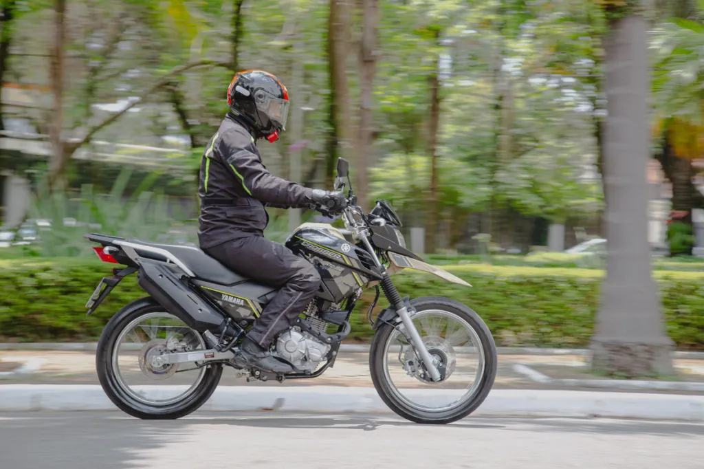 Honda Bros e Yamaha Crosser: semelhantes, mas diferentes