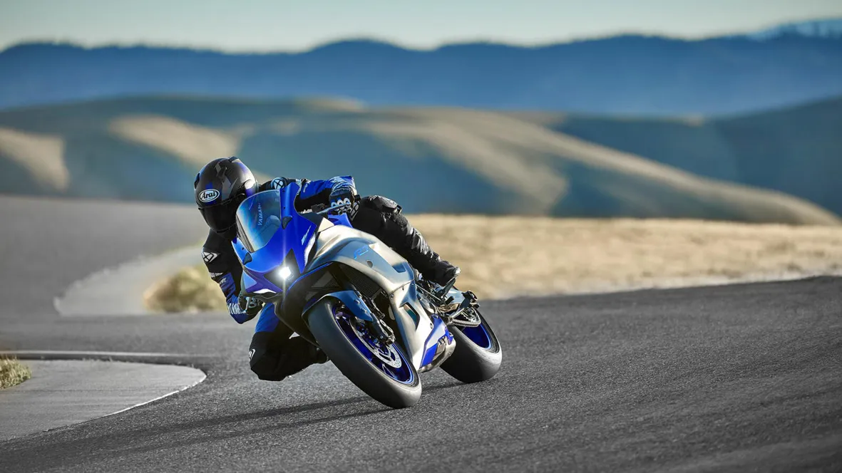 Yamaha YZF-R7, a nova esportiva baseada na MT-07