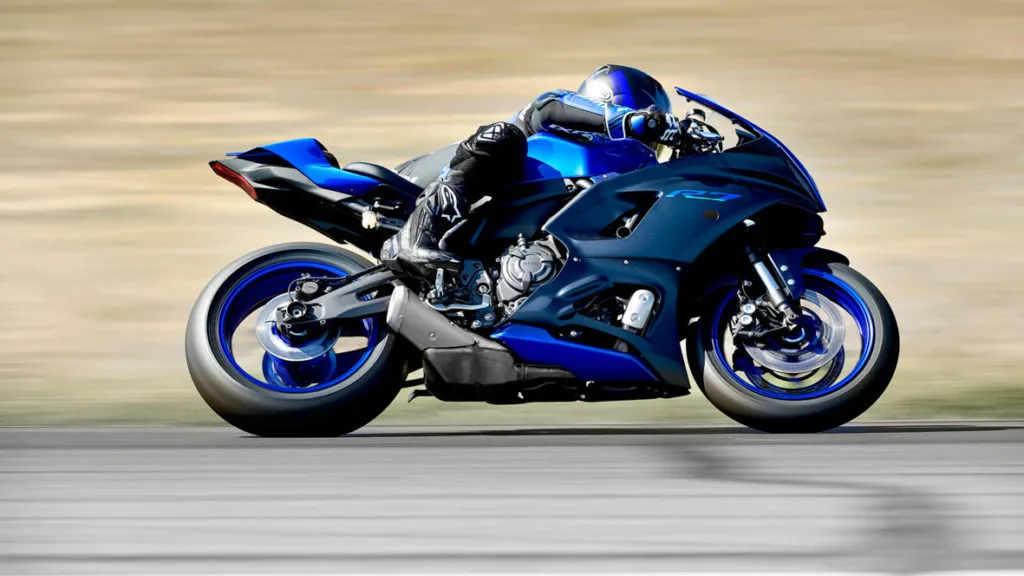 Yamaha YZF-R7, a nova esportiva baseada na MT-07