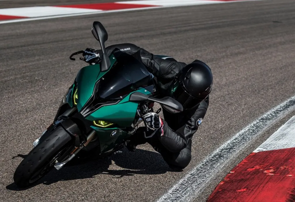BMW S 1000 RR ganha edição especial do TT da Ilha de Man