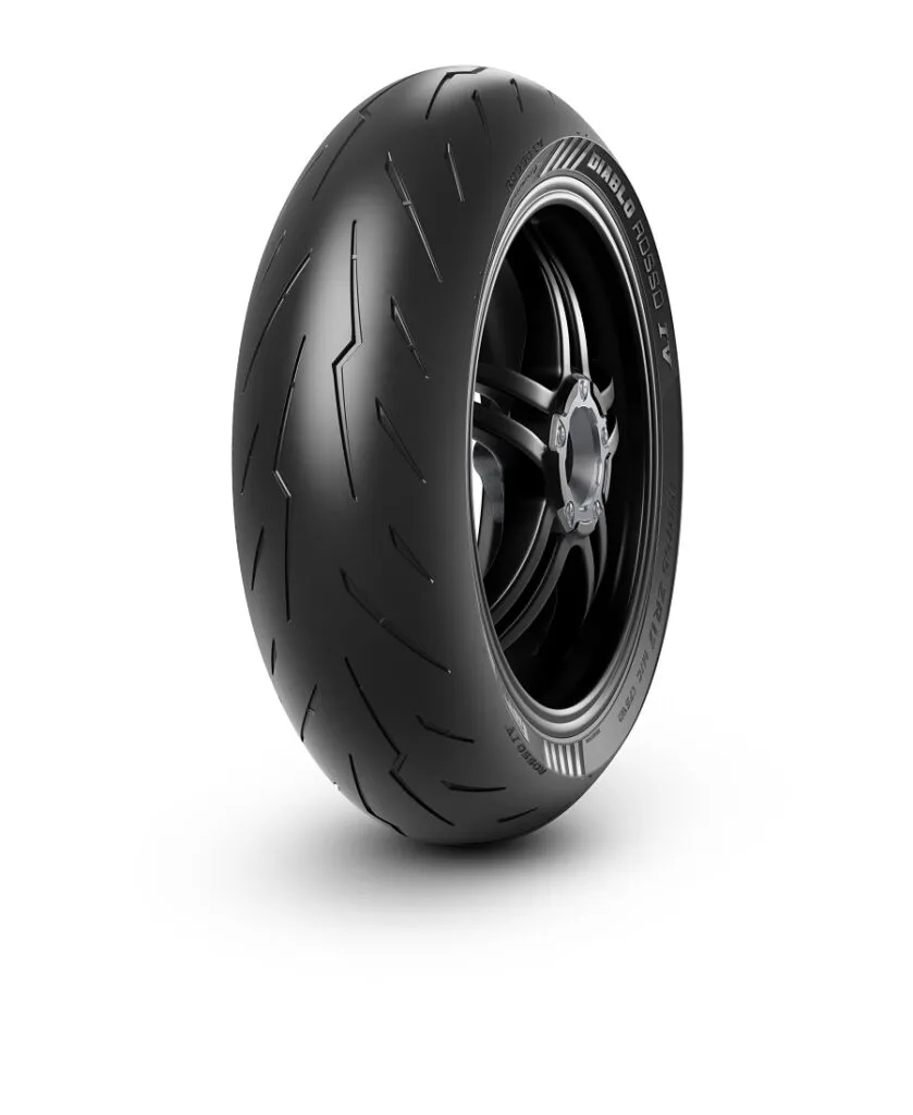 Pirelli Diablo Rosso lV