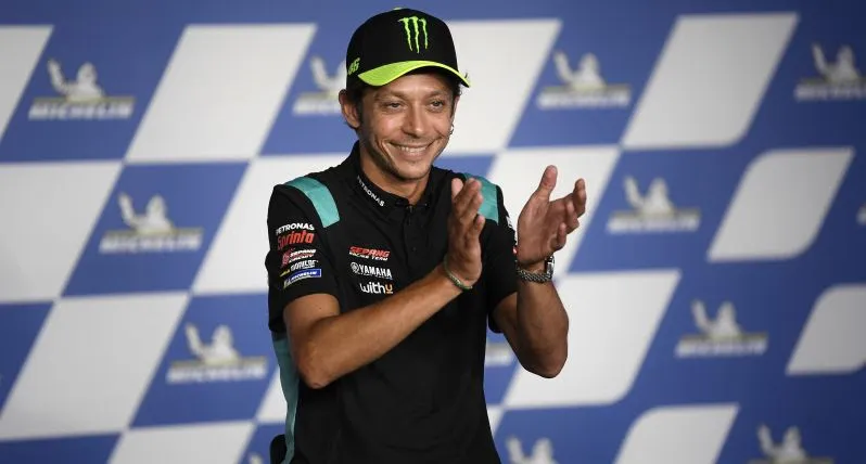 Valentino Rossi anuncia aposentadoria da MotoGP