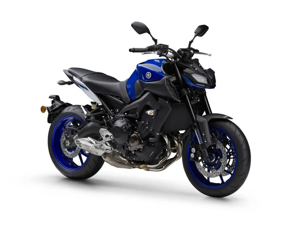 Honda CB 1000R x Yamaha MT-09: presença e muita pegada