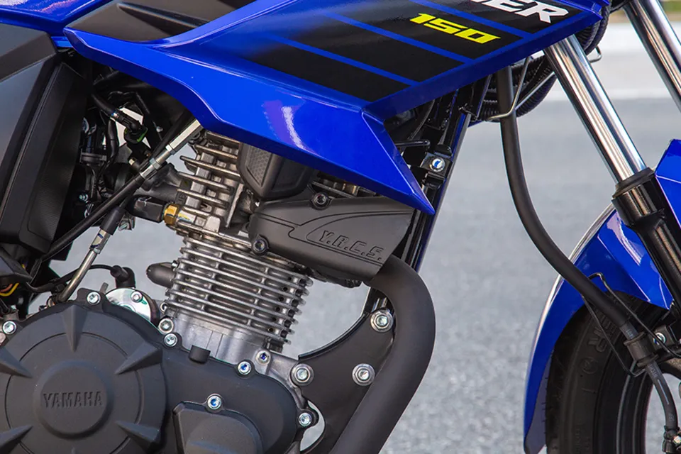 Honda CG 160 x Yamaha Fazer 150, as donas das ruas