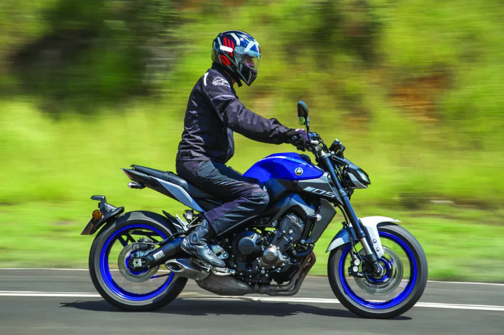Honda CB 1000R x Yamaha MT-09: presença e muita pegada