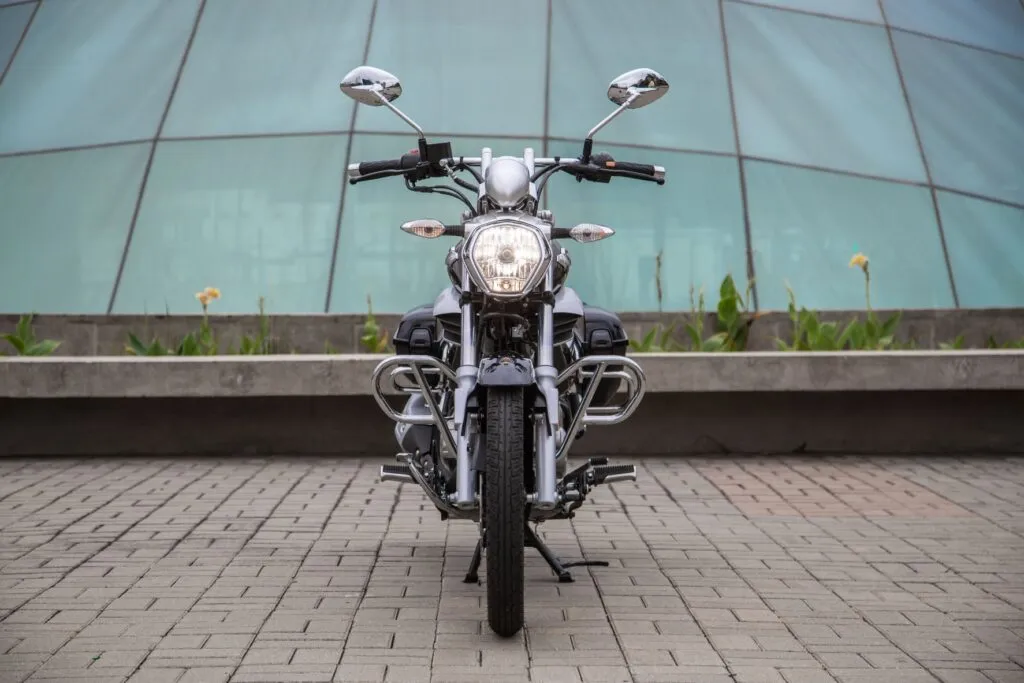 Haojue Master Ride, uma pequena custom em traje de gala