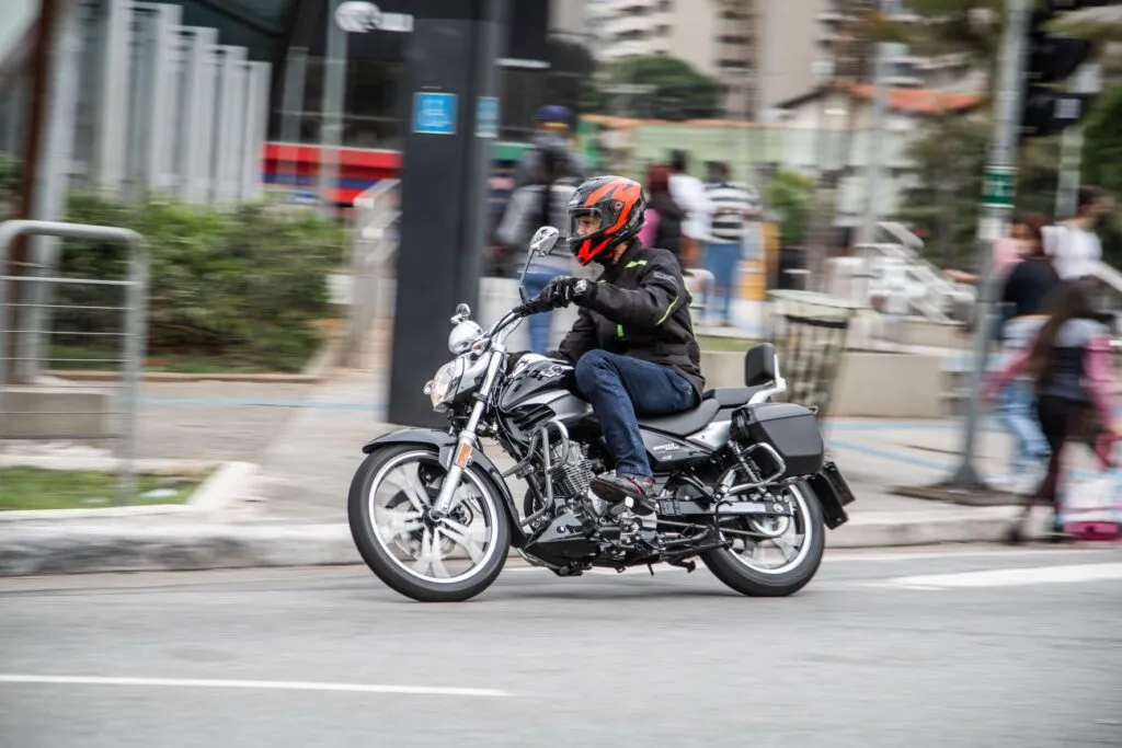Haojue Master Ride, uma pequena custom em traje de gala