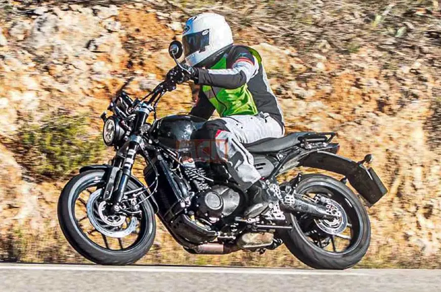 Primeiras motos da aliança Triumph-Bajaj são vistos em teste