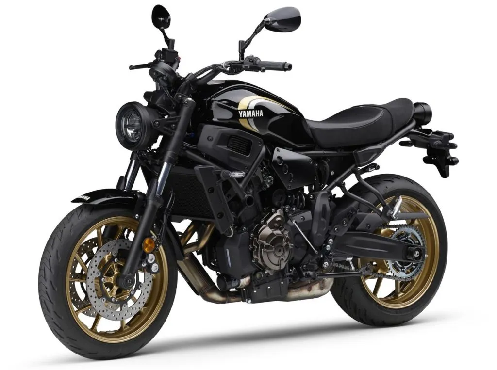 YAMAHA XSR700 サービスマニュアル 2022 RM41 BEE1 楽天市場】YAMAHA XSR700 （'22-） サービスマニュアル QQS-CLT-000