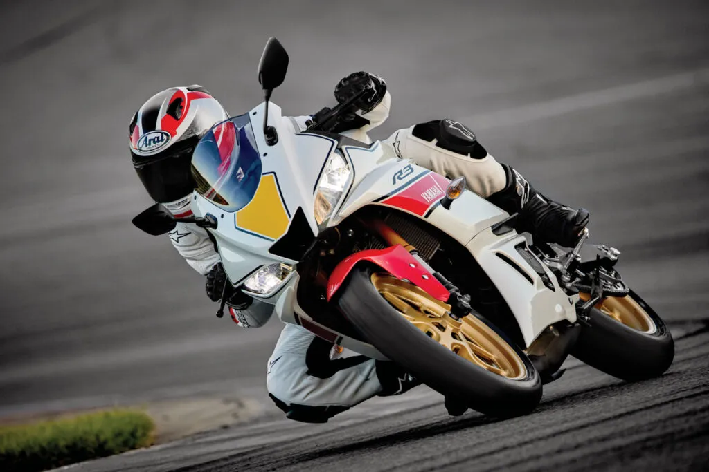 Yamaha R3 World GP 60th Anniversary Edition chega ao Brasil 