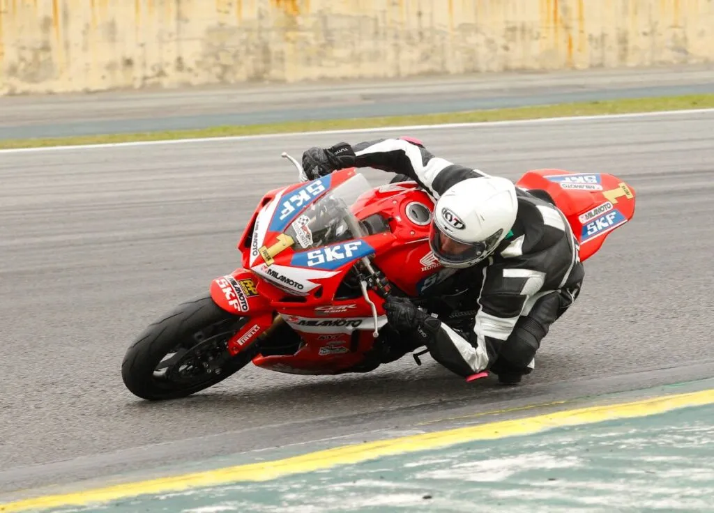 Resultados da 4ª etapa do SuperBike Brasil, em Interlagos