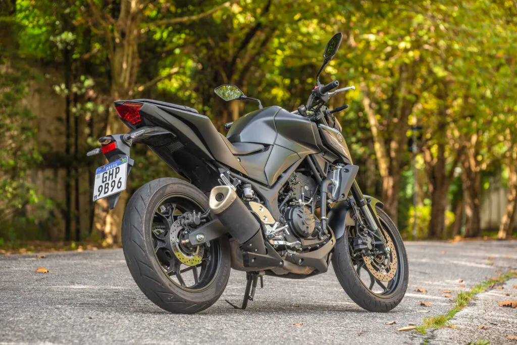 Yamaha MT-03: moderna, eficiente e muito divertida