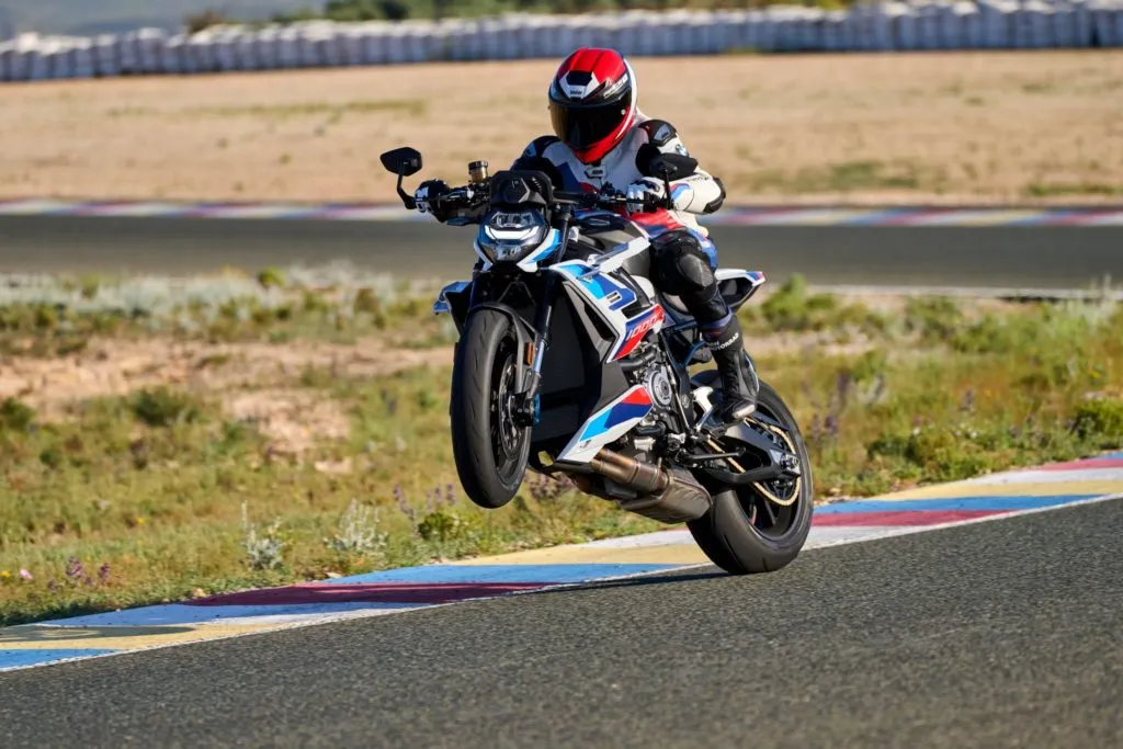 BMW Motorrad celebra melhor volume de vendas globais em 2023