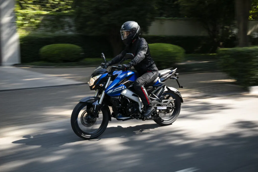 Bajaj Dominar 160