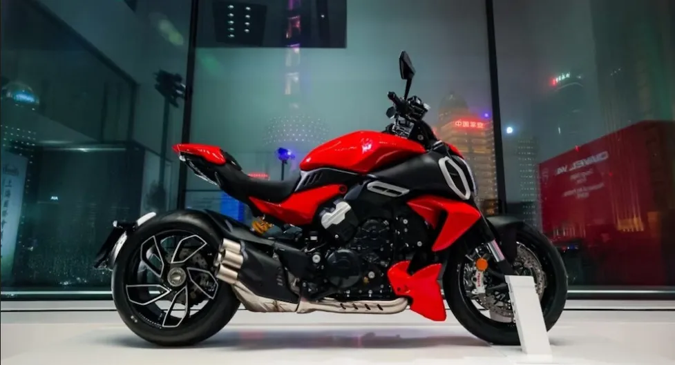 Ducati Diavel V4 tem noite de gala na China