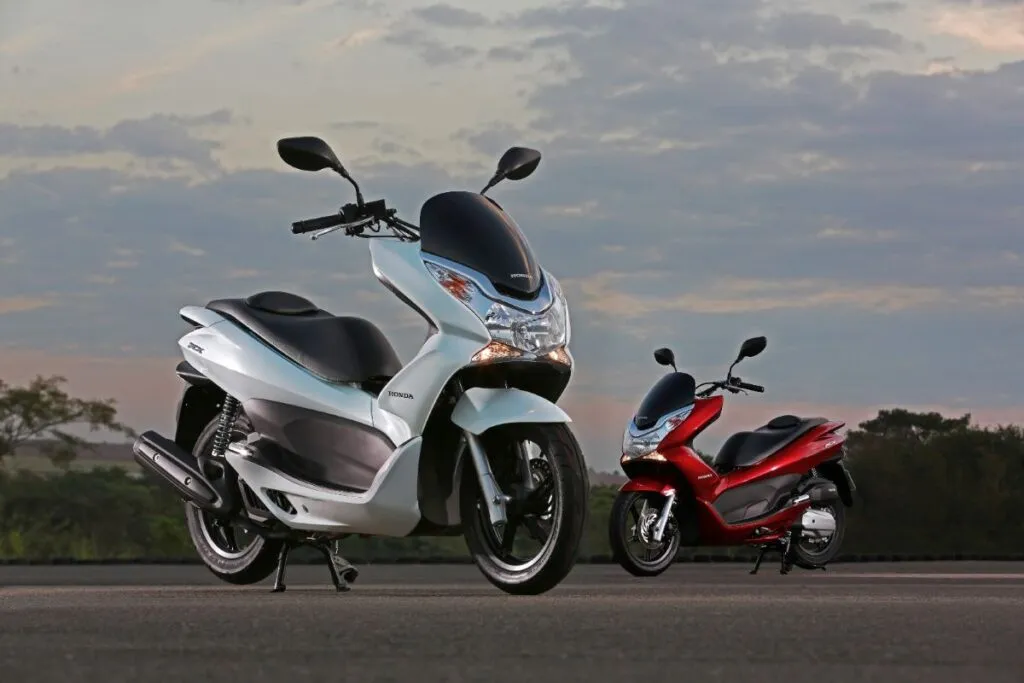 Honda comemora 10 anos de PCX e recorde de emplacamentos