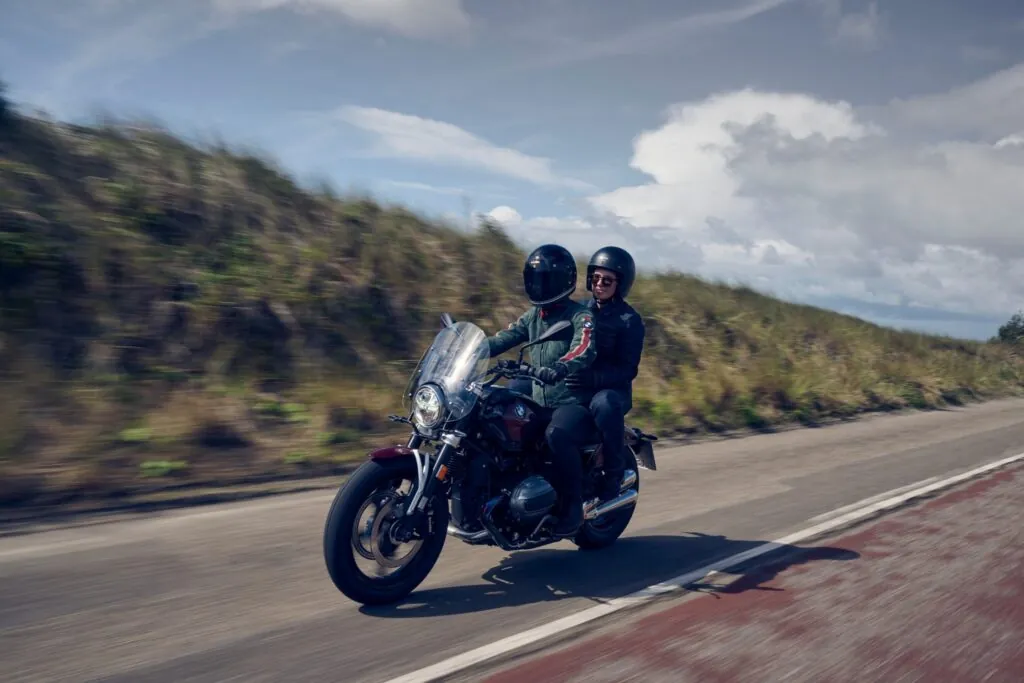 BMW R12: conheça a nova e compacta cruiser alemã