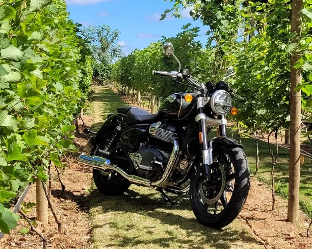 ROYAL ENFIELD SUPER METEOR 650