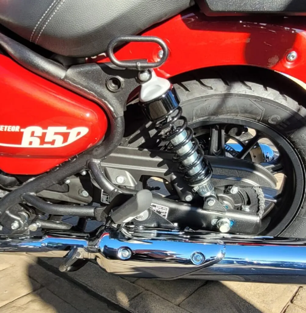 ROYAL ENFIELD SUPER METEOR 650