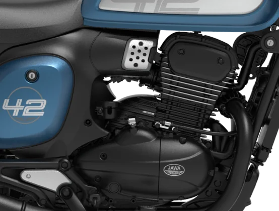 imagem do motor da nova 350 Jawa 42 FJ