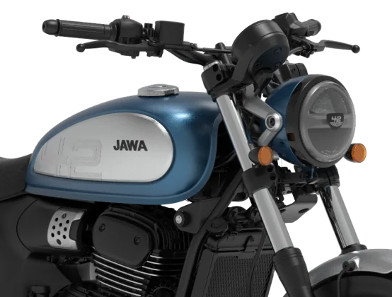 imagem frontal nova 350 Jawa 42 FJ