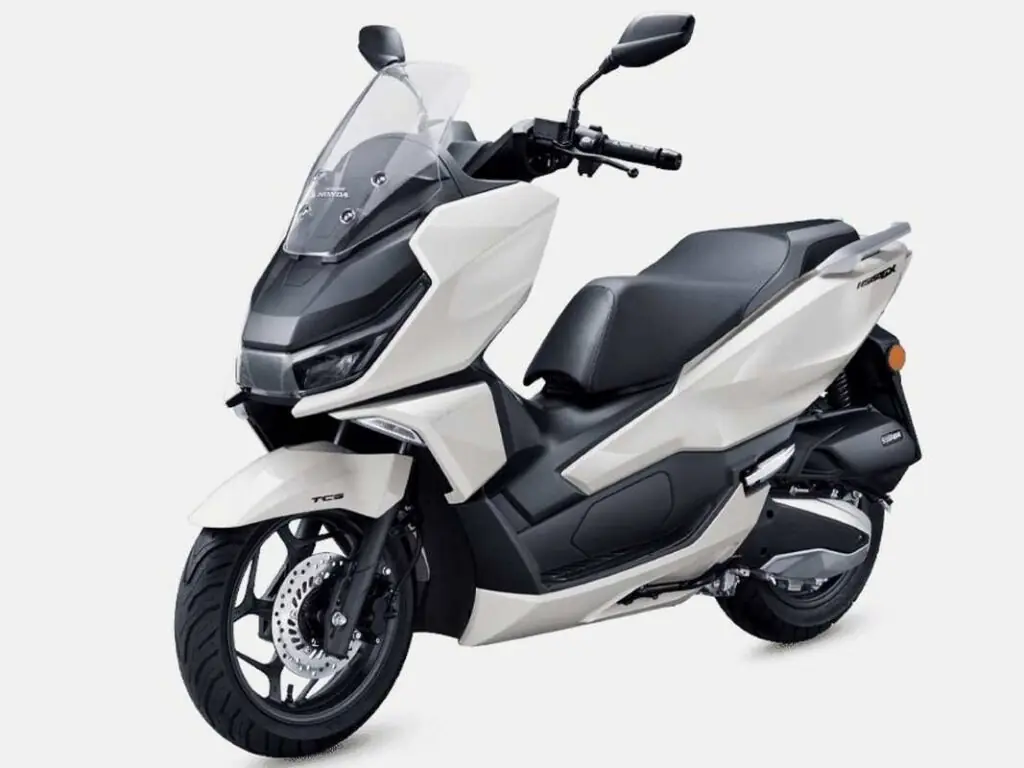 imagem lateral do novo scooter Honda NS150GX