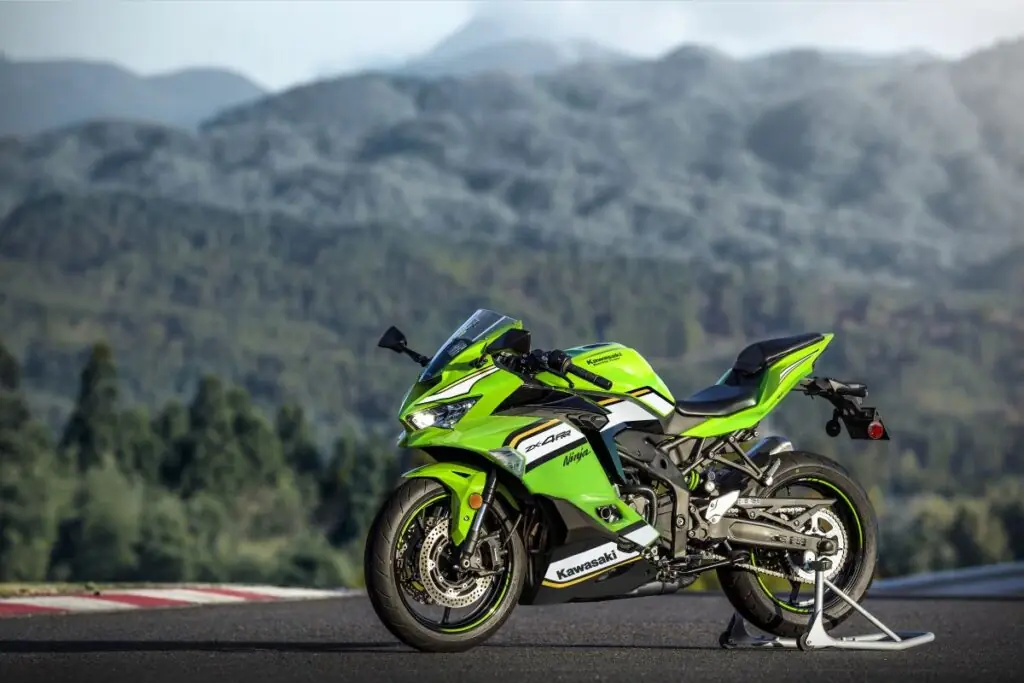 Kawasaki Ninja ZX-4RR tem lançamento confirmado no Brasil