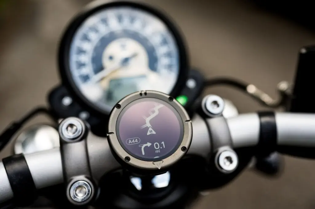Triumph Beeline: GPS para motociclistas chega ao Brasil