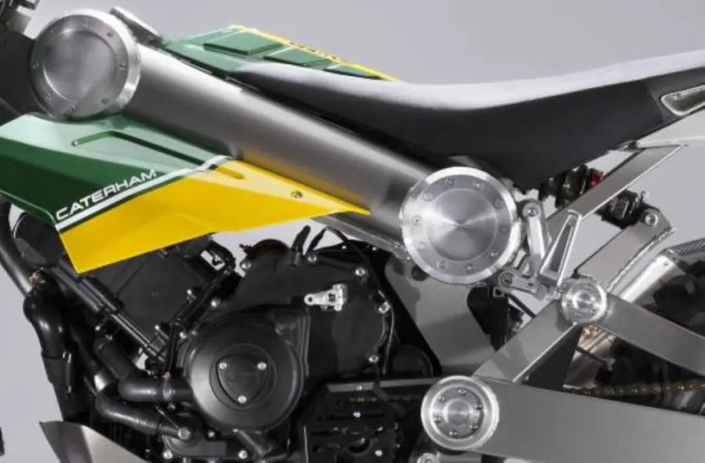 imagem motor Caterham Brutus 750