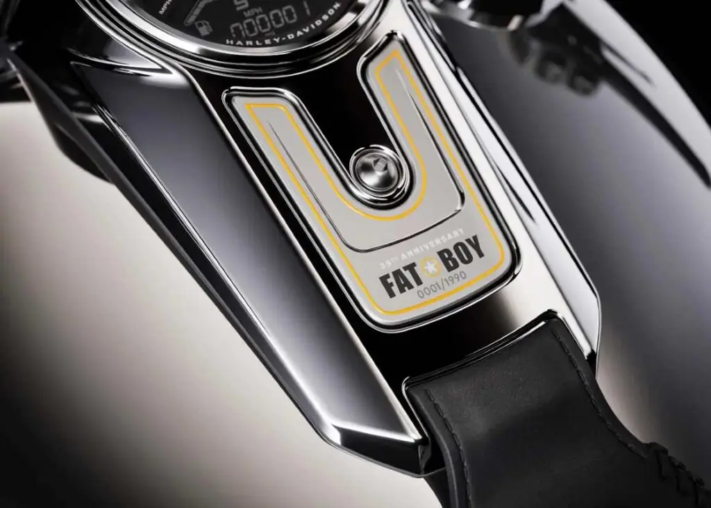 imagem console do tanque fat boy 2025