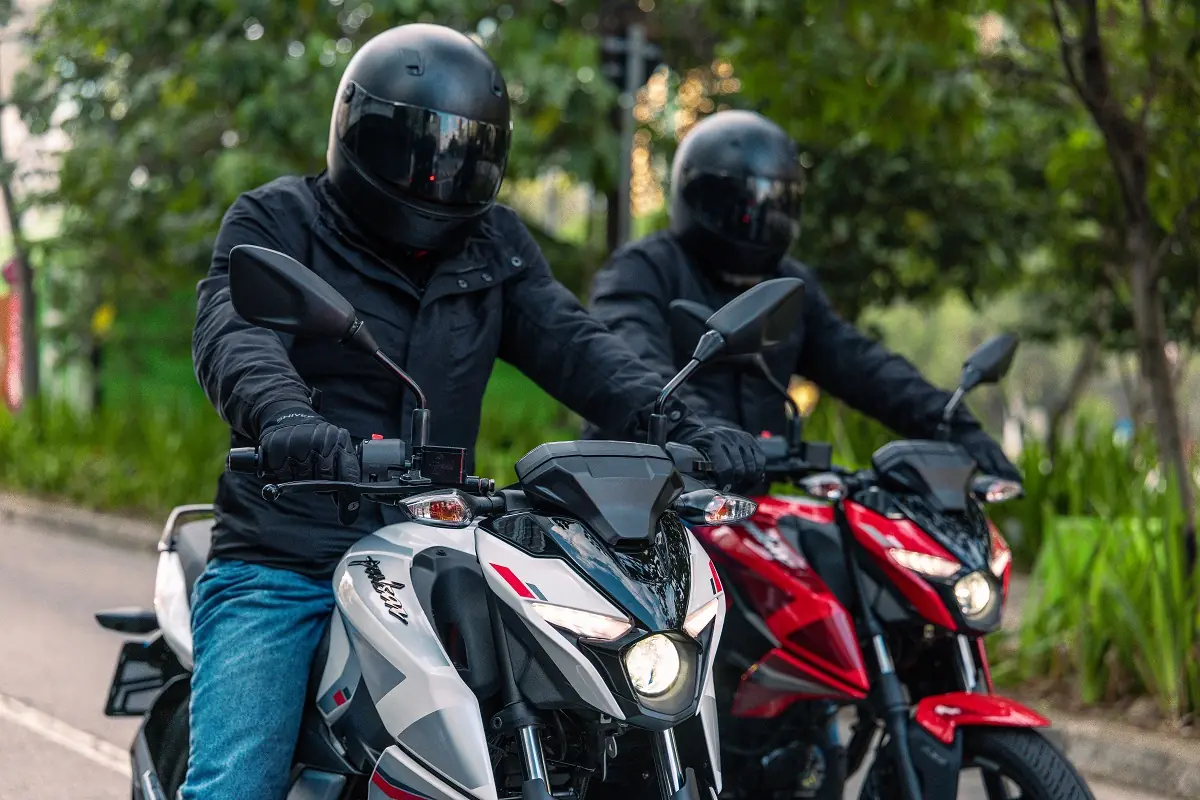 BAJAJ PULSAR N150