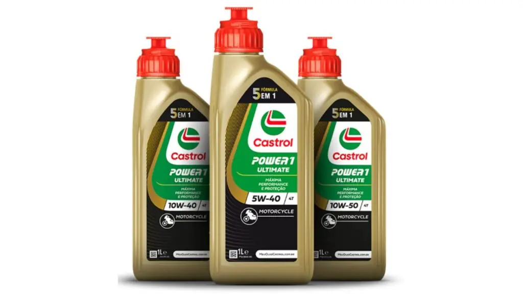 Embalagens do novo lubrificante Castrol Power1 Ultimate nas viscosidades 10W-40, 5W-40 e 10W-50
