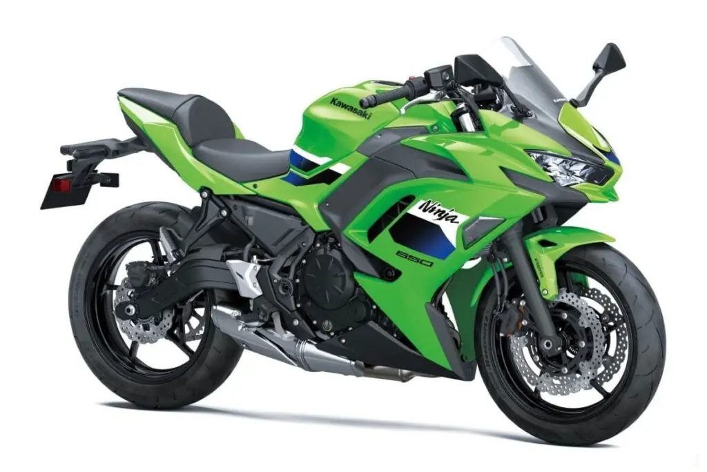 A Kawasaki apresenta família Ninja 2026 com novas cores