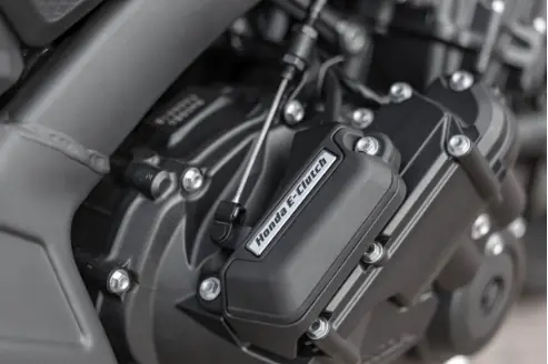imagem do sistema de embreagem eletrônica da honda cb 650r e-clutch