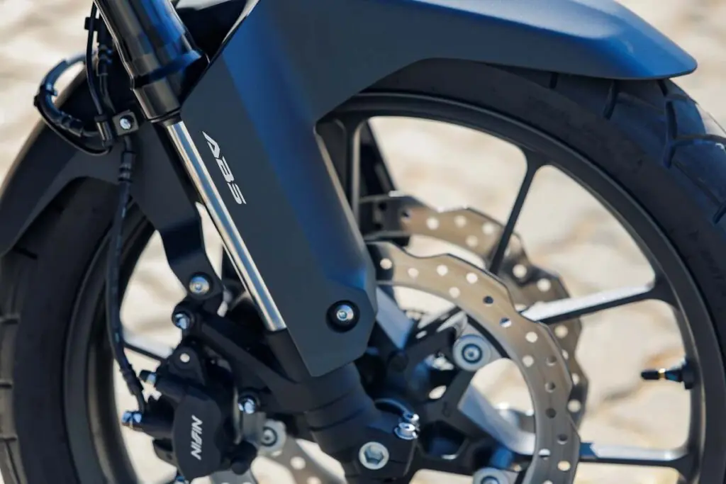 imagem do freio dianteiro da honda nx 500 2025