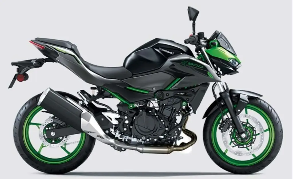 imagem lateral da kawasaki z500 2025