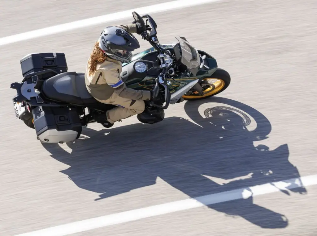 BMW R 1300 GS ASA option 719 cor verde metálico