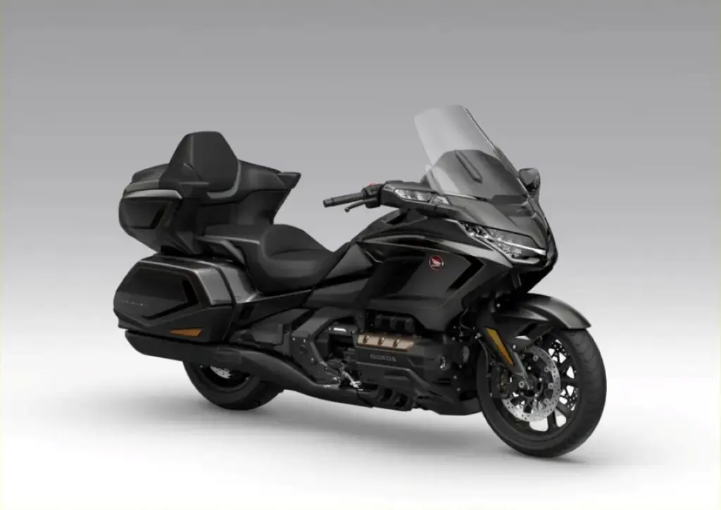 imagem frontal lateral Honda Gold Wing 2026
