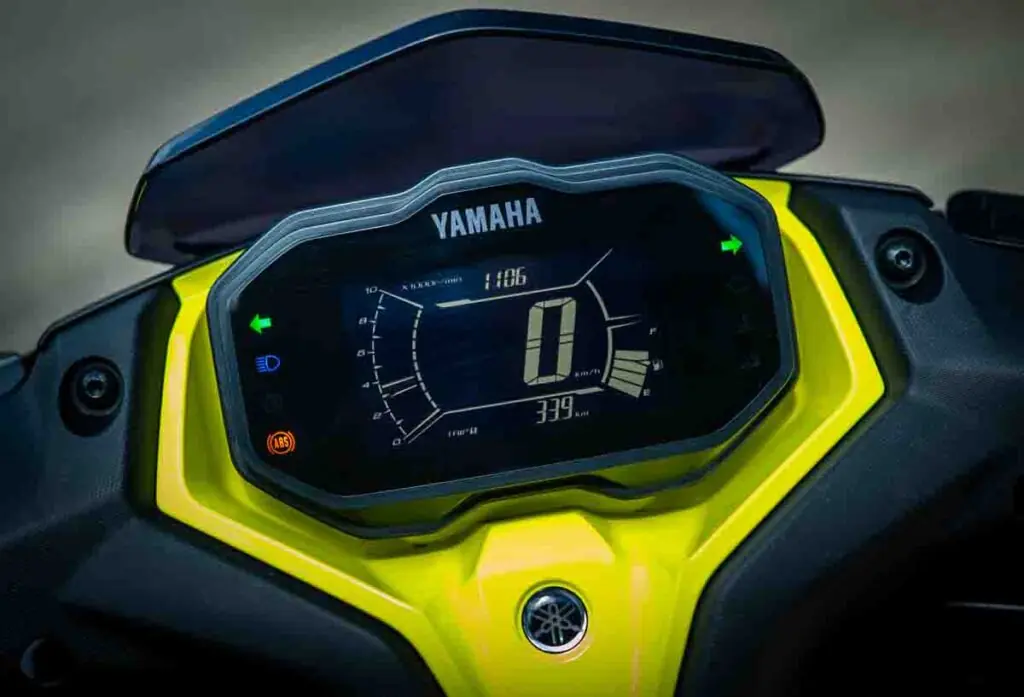 imagem do painel com conectividade do Yamaha Aerox ABS Connected 2026 - foto: Gustavo Epifanio