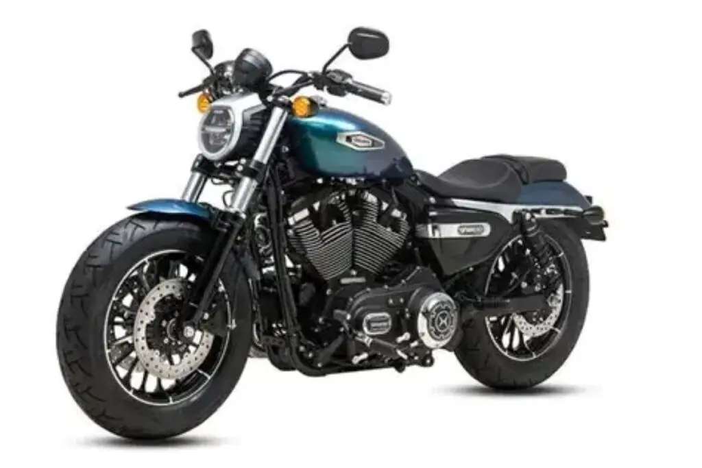 imagem esquerda Shineray SWM Stormbreaker 1200