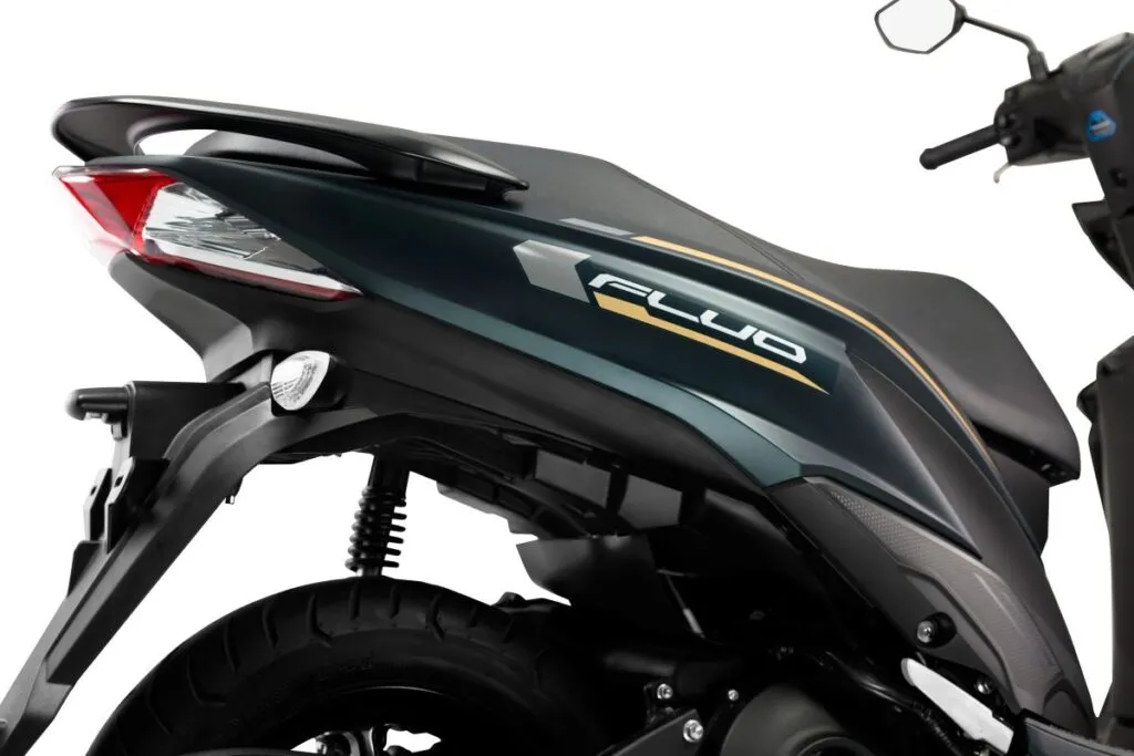 imagem de detalhe da traseira do Yamaha Fluo ABS Hybrid 2027