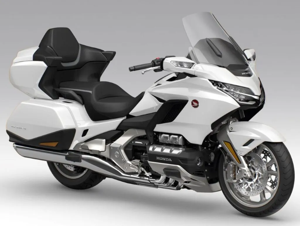 imagem honda gold wing tour 2026 Pearl Glare White