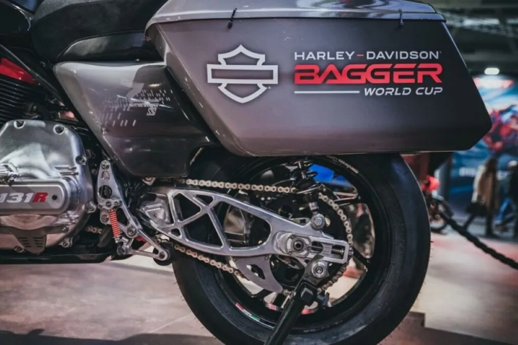 imagem Harley-Davidson Road Glide Bagger World Cup 2026