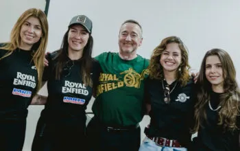 O mentor Freddie Spencer e as pilotos brasileiras do BTR - Foto: Divulgação