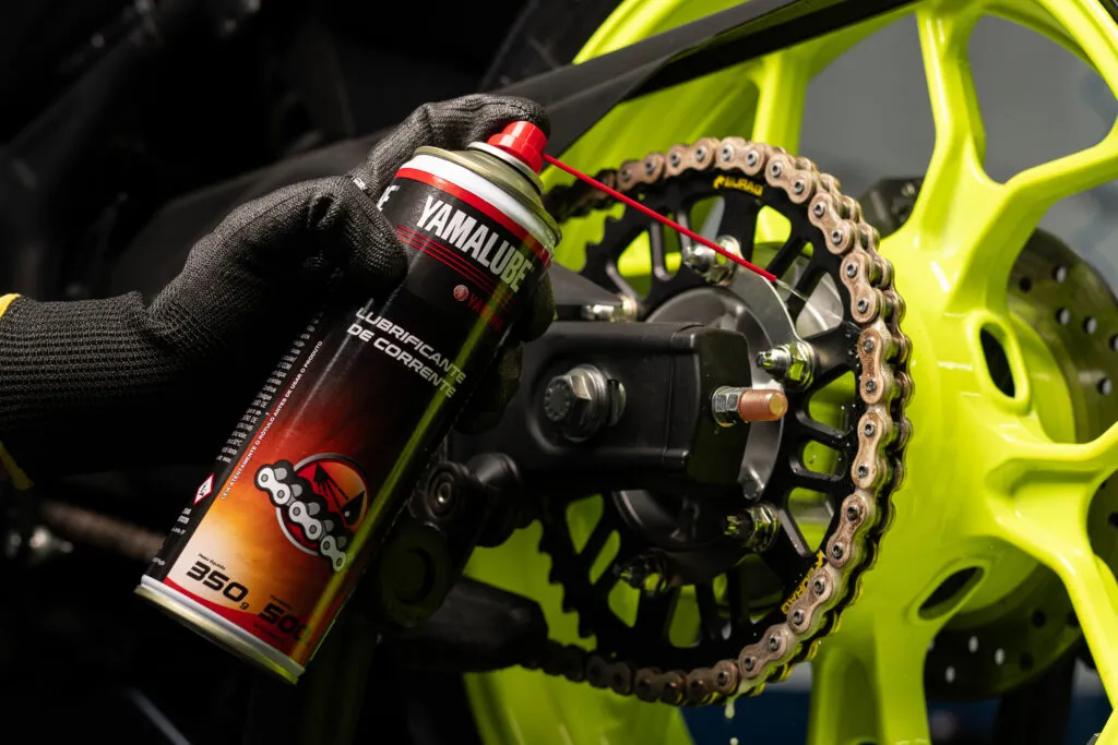 Dica: Lubrifique a corrente - Foto: Divulgação Yamaha