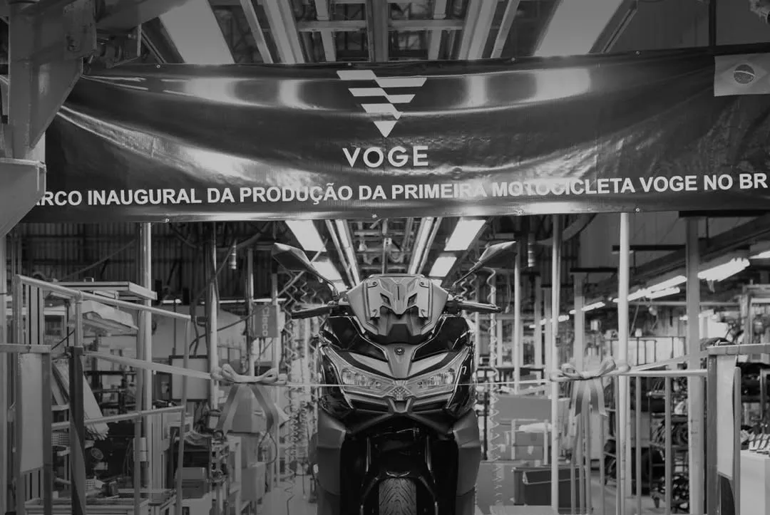 VOGE-montagem-Manaus