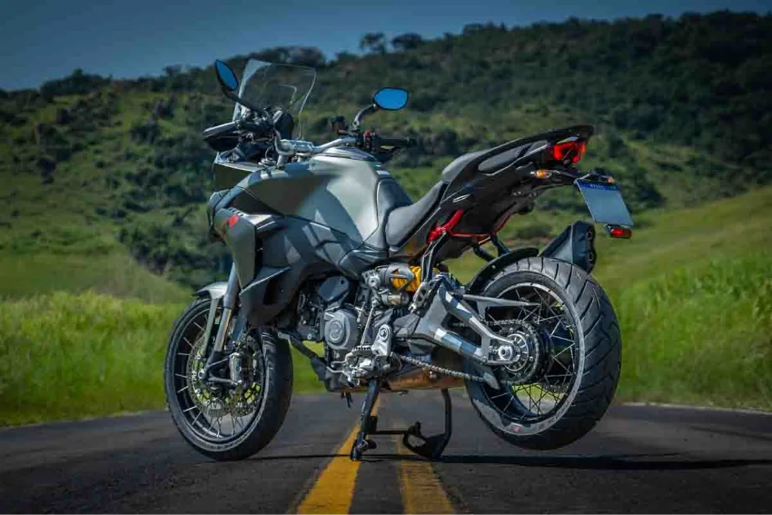 imagem traseira Ducati Multistrada V2 S 2026