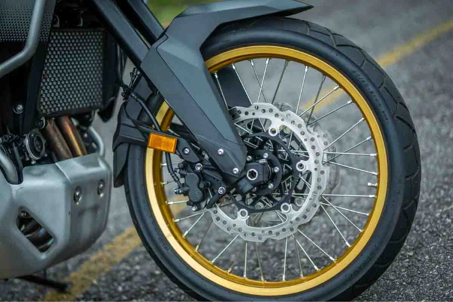imagem do freio dianteiro da XL750 Transalp